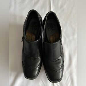 Dr Scholl’s ladies black shoes size 7.5